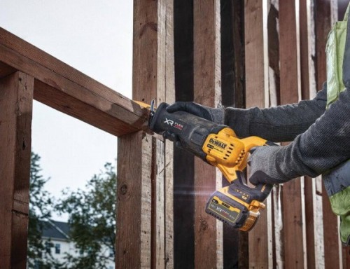 DeWALT DCS386T1