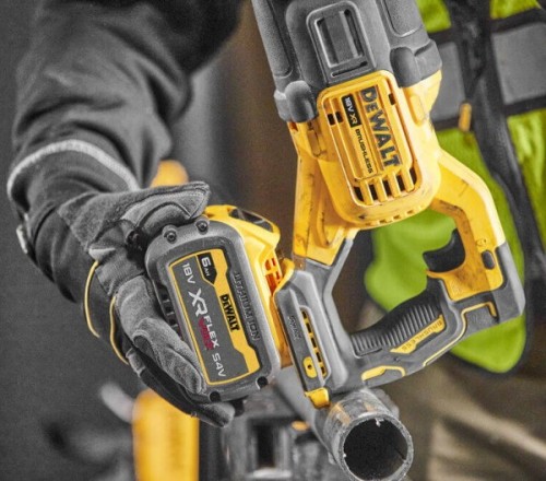 DeWALT DCS386T1