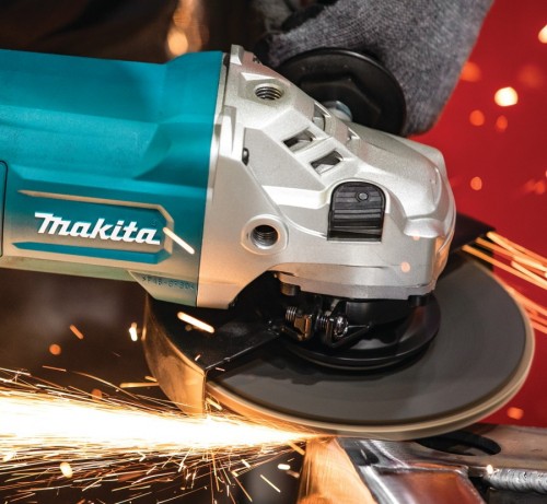 Makita GA7070X1