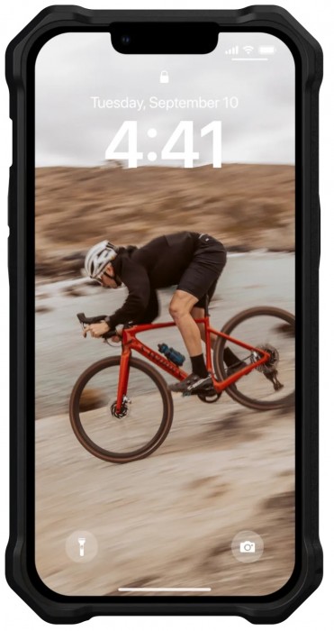 UAG Essential Armor with Magsafe for iPhone 14