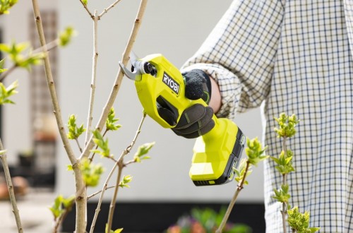 Ryobi ONE+ RY18SCA-115P