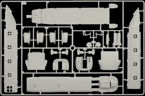 ITALERI Chinook HC.2 CH-47F (1:48)