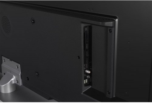 Panasonic TV-65W83A