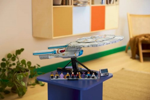 Lego Star Trek U.S.S Enterprise NCC-1701-D 10356