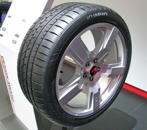 Kumho Crugen HP91