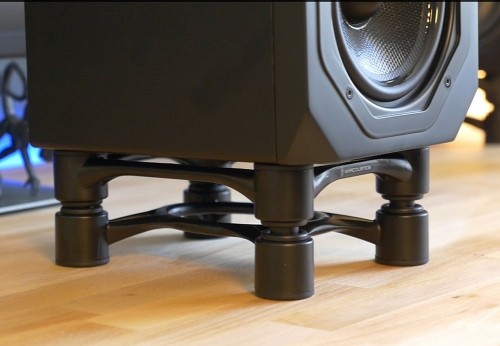 IsoAcoustics Aperta 200