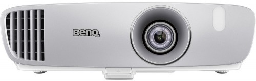 BenQ HT2050A