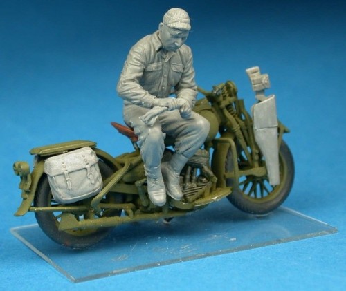 MiniArt U.S. Motorcycle Repair Crew (1:35)