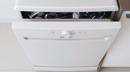 Indesit DFE 1B19 13