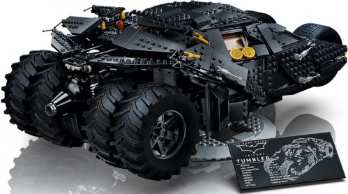 Lego DC Batman Batmobile Tumbler 76240