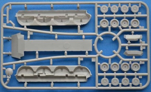 Ace 105mm Wheeled Tank Centauro B1 (1:72)