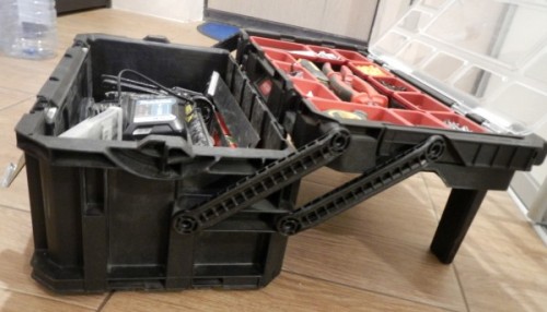 Keter Connect Cantilever Tool box