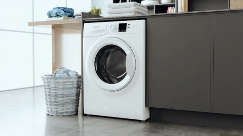 Hotpoint-Ariston NS 702U W EU N