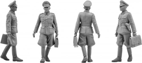 ICM WWII German Staff Personnel (1:35)