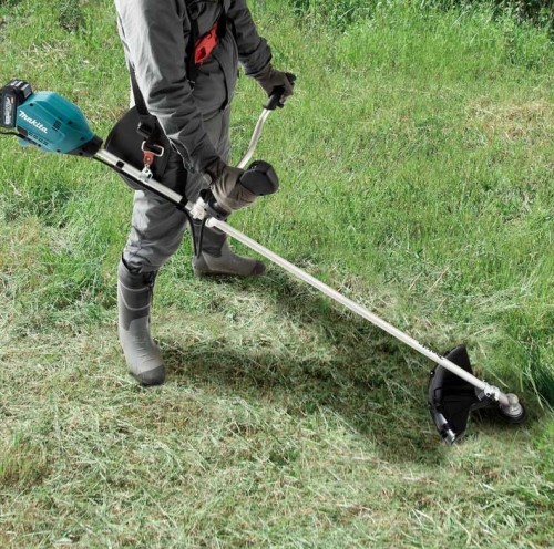 Makita UR006GZ06