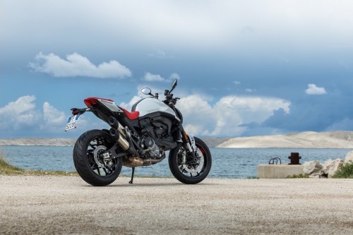 Bridgestone Battlax Sport Touring T33