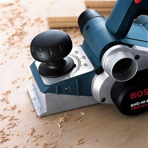 Bosch GHO 40-82 C