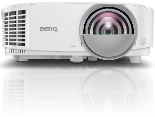 BenQ MX808ST