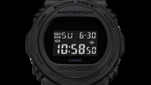 Casio DW-5750E-1B