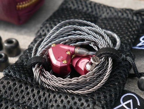 Campfire Audio IO