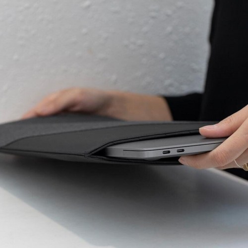 Native Union Stow Slim Sleeve Case for MacBook Pro 16