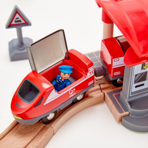 Hape Busy City Rail Set E3730