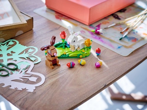 Lego Easter Rabbits Display 40523