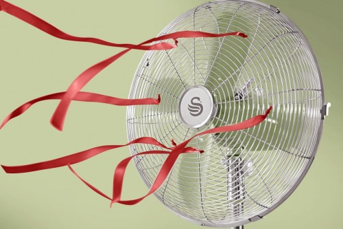 SWAN Retro 16 Inch Stand Fan