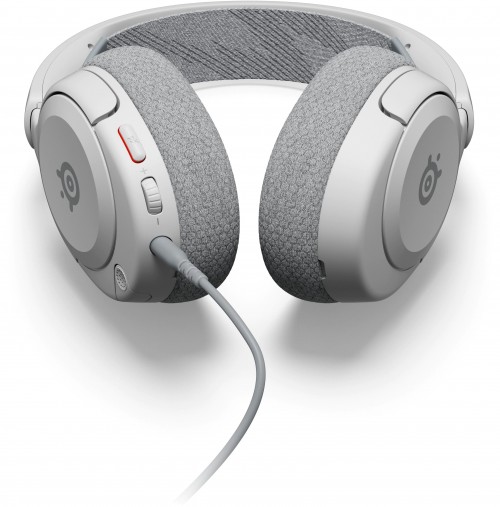 SteelSeries Arctis Nova 1