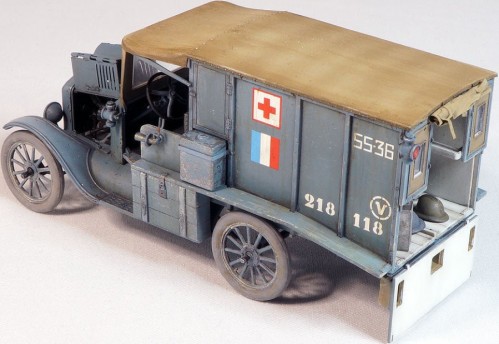 ICM Model T 1917 Ambulance (1:35)