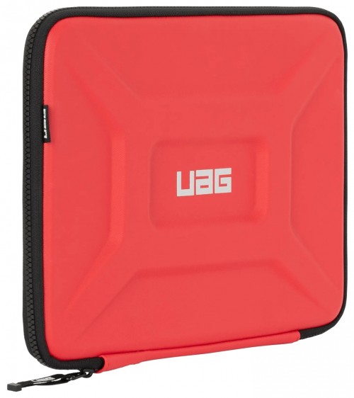 UAG Medium Sleeve 13