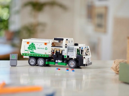 Lego Mack LR Electric Garbage Truck 42167