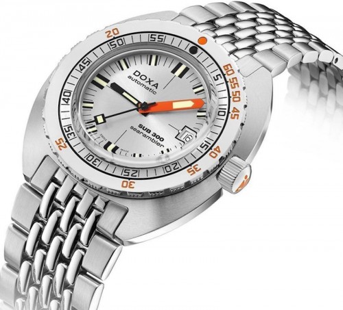 DOXA SUB 300 Searambler 821.10.021.10