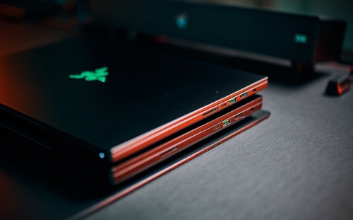 Razer Blade 16 2025