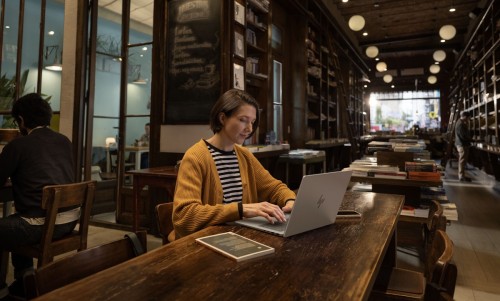 HP OmniBook 7 14-fs0000