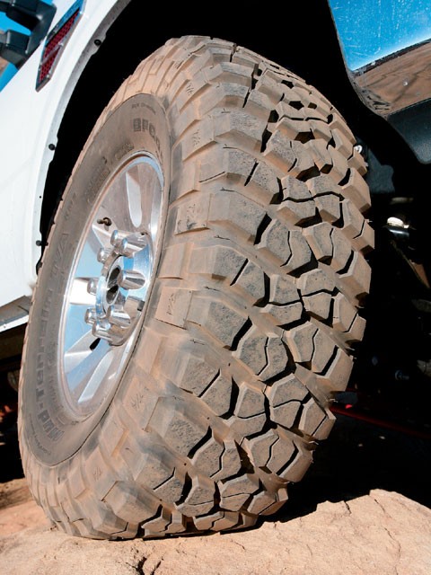 bfgoodrich mud terrain ta km2