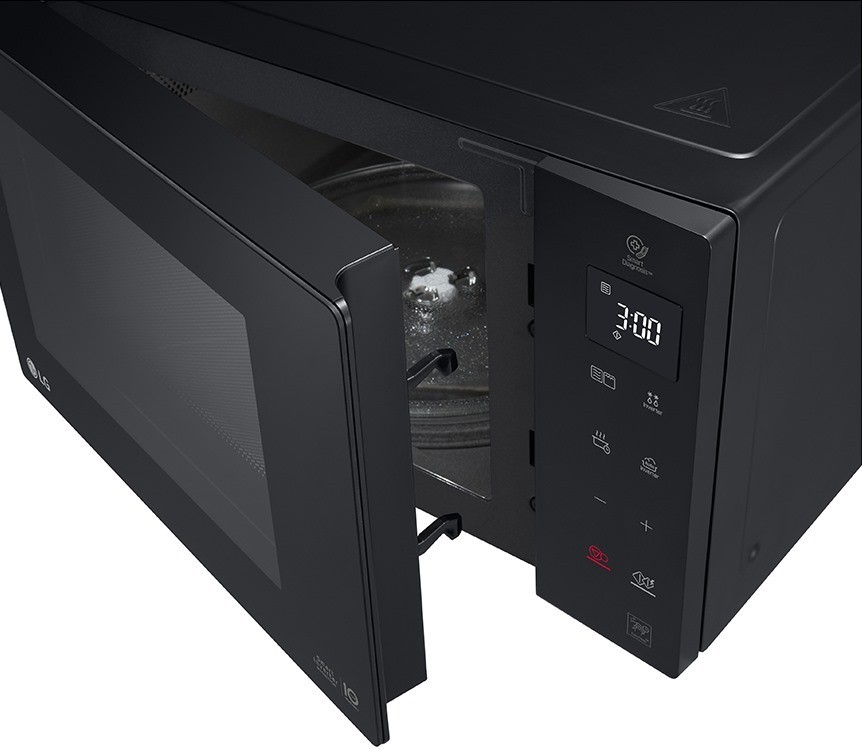 Микроволновая печь LG NeoChef MH-6336GIB черный