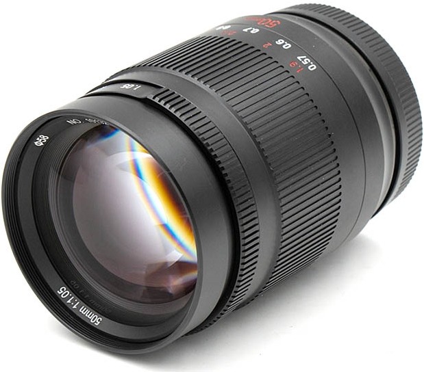Объектив 7Artisans 50mm f/1.05