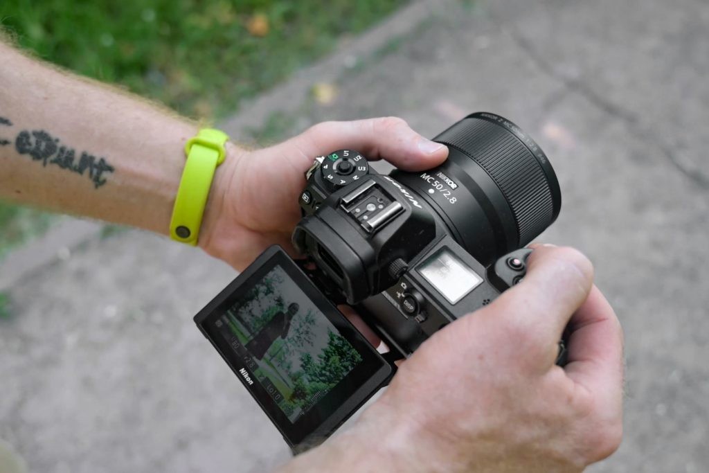 Объектив Nikon 50mm f/2.8 Z MC Nikkor