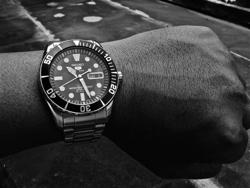 Seiko SNZF17K1 – купить наручные часы 