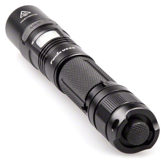 Фонарик Fenix UC35