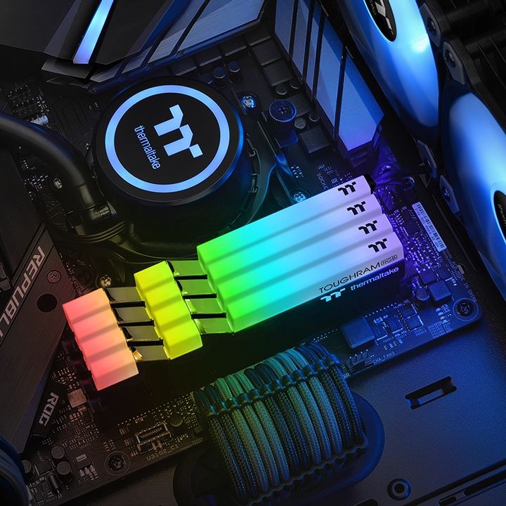 Thermaltake Toughram Rgb 2x8gb R009d408gx2 3200c16a Kupit Operativnuyu Pamyat Sravnenie Cen Internet Magazinov Foto Harakteristiki Opisanie E Katalog