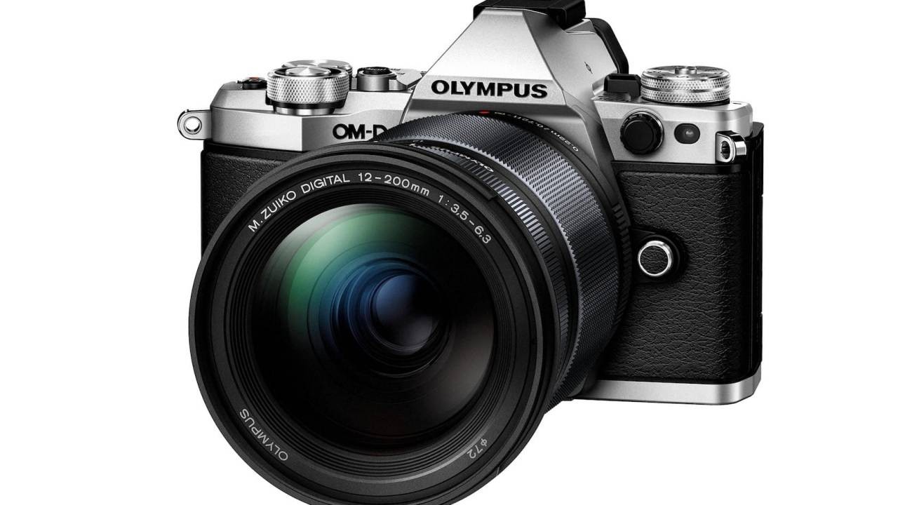 Объектив Olympus 12-200mm f/3.5-6.3 M.Zuiko Digital ED (V316030BW000)