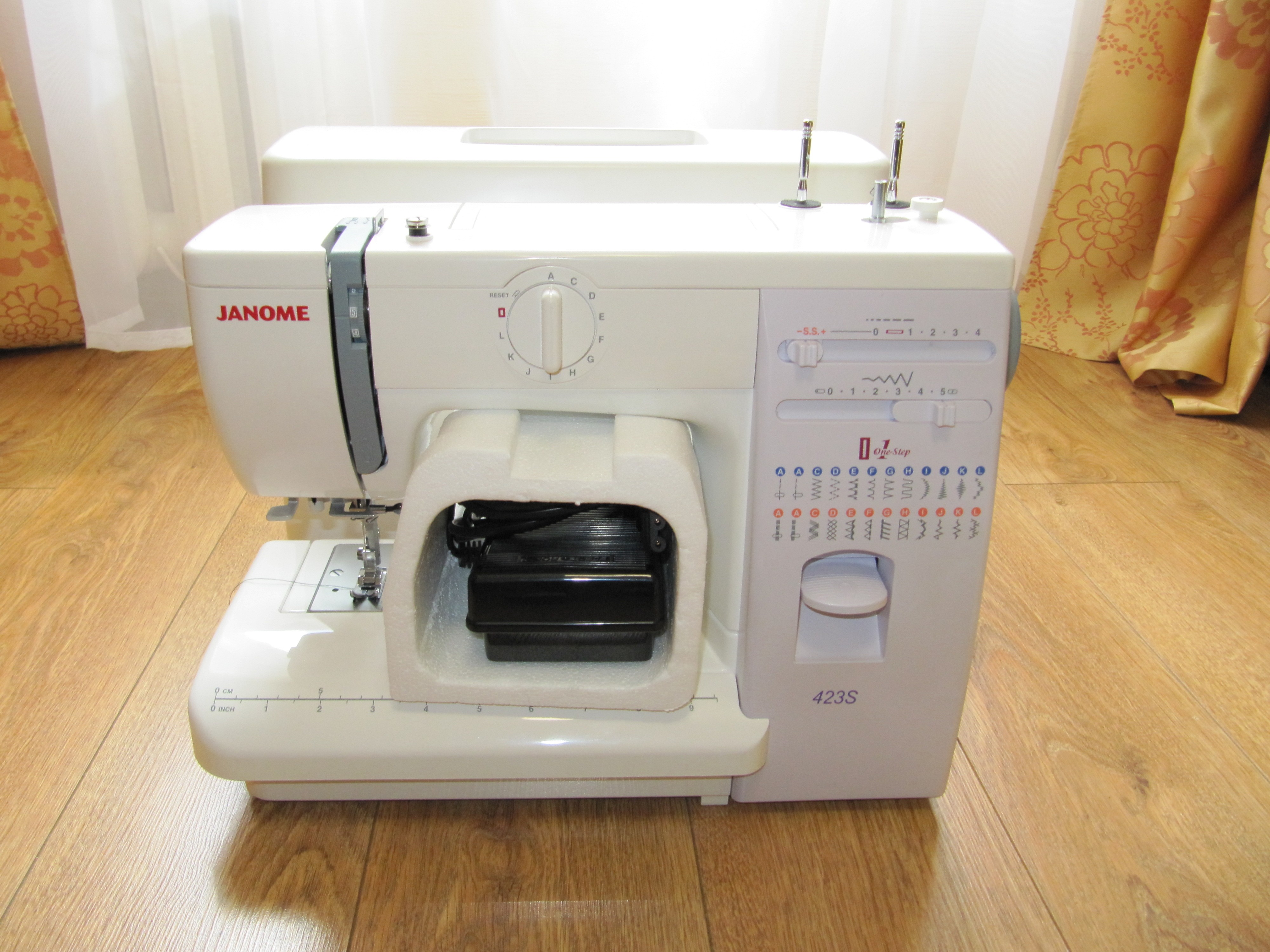 Швейная машина / оверлок Janome 423S. Вопросы и ответы о Janome 423S